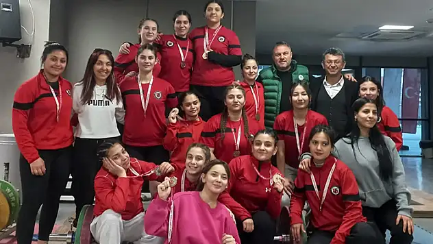 Okullararası Halter İl Birinciliği sona erdi