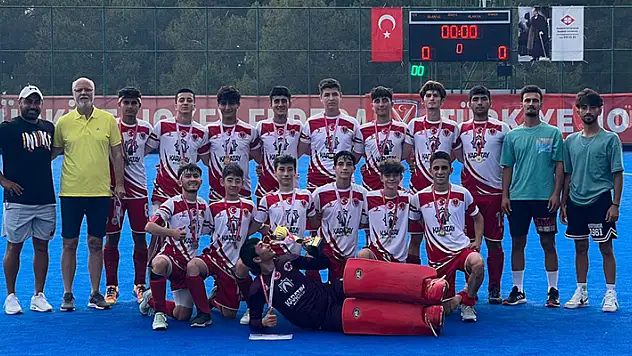 Okullararası hokeyde Konya fırtınası