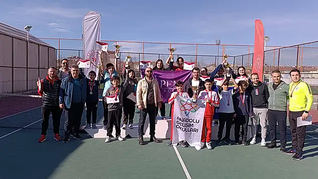 Okullararası Tenis İl Birinciliği sona erdi!