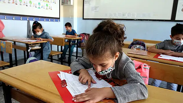 Okullarda 2020-2021 eğitim öğretim dönemi yarın sona eriyor
