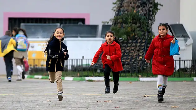 Okullarda ikinci ara tatil öncesi son ders zili bugün çalıyor
