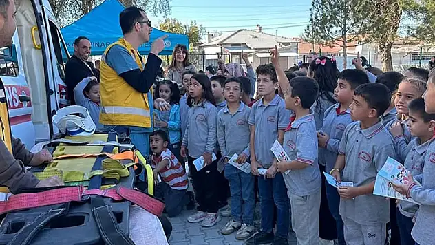 Okullarda öğrencilere yeşil vatan bilinci kazandırılıyor