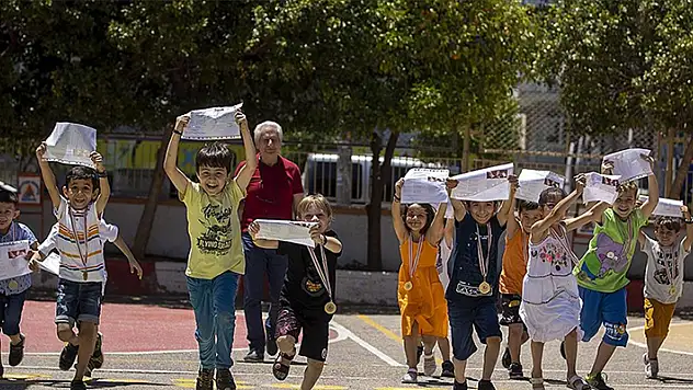 Okullarda son ders zili 16 Haziran'da çalacak
