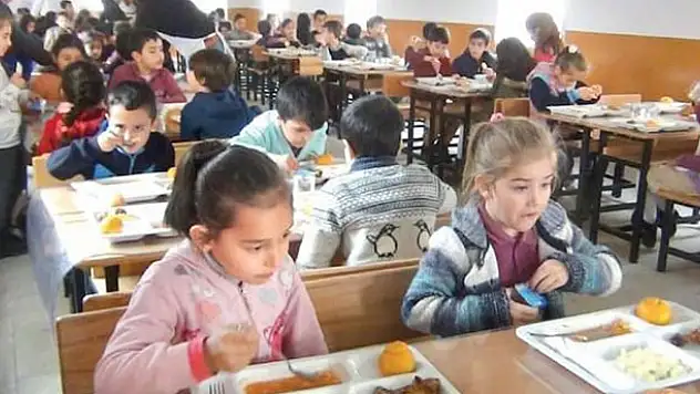 Okullarda yeni dönem! Ücretsiz verilecek