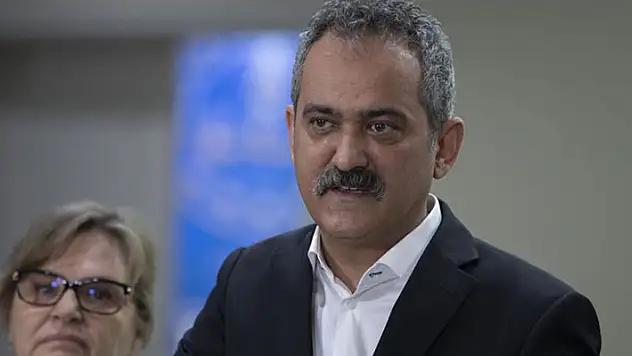 Okulların açılma tarihi değişecek mi? Milli Eğitim Bakanı Mahmut Özer: Duruma bakacağız, 1 Mart tarihini öteleyebiliriz 