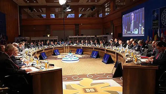 Olağanüstü NATO Konseyi toplantısı başladı