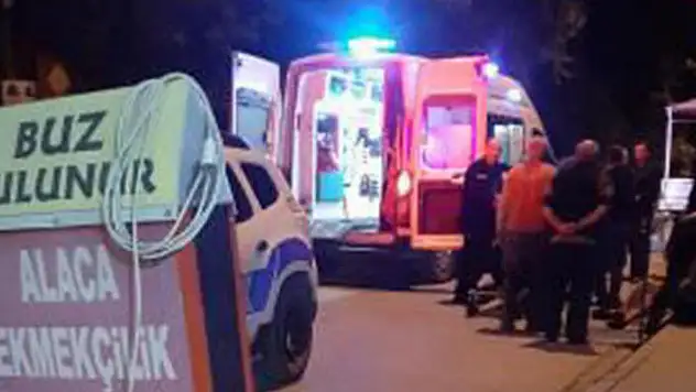Olayın büyümesini engellemek isterken, kazara oğlunun silahından çıkan kurşunla öldü
