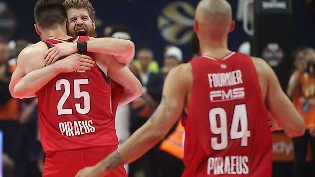 Olympiakos, Avrupa Ligi'nde 4. kez şampiyon