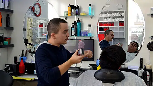 Ombudsmandan berberler için 'tatil' kararı