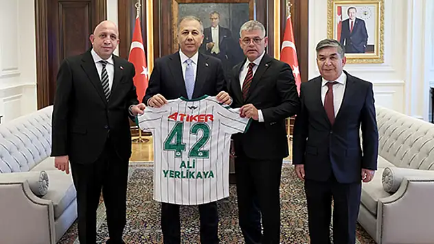 Ömer Atiker, İçişleri Bakanı Ali Yerlikaya'ya ziyaret gerçekleştirdi