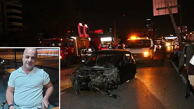 Önce bariyere ardından aydınlatma direğine çarpan otomobilin sürücüsü öldü
