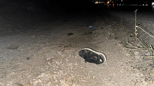 Önce kamyonet, ardından otomobil çarptı... Genç sürücü kazada hayatını kaybetti