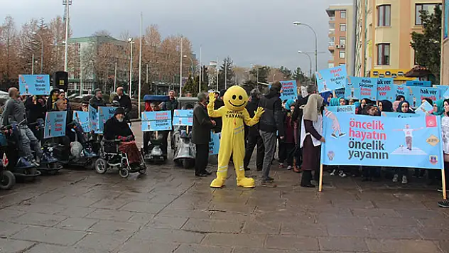 'Öncelik Hayatın, Öncelik Yayanın' uygulaması Konya'da da başladı