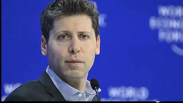 OpenAI CEO'su Altman'ın yapay zekanın enerji harcamasını insanlarla karşılaştırması tepki çekti