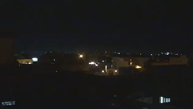 Operasyon devam ediyor, silah ve bomba sesleri yankılanıyor