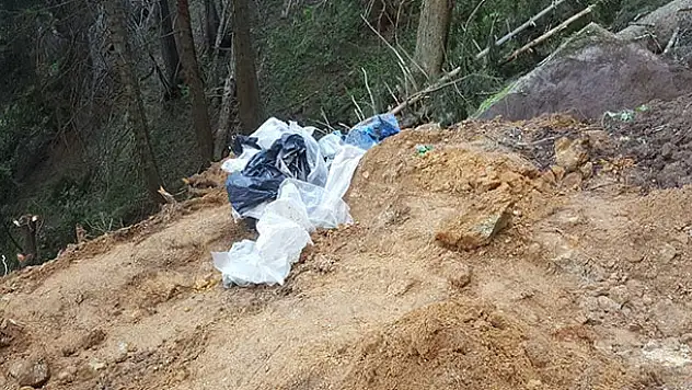 Ordu'da şehit askerlerin silahları toparağa gömülü bulundu