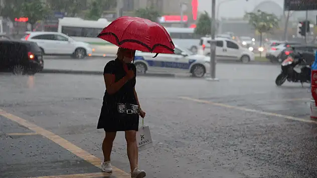 Ordu ve Giresun için gök gürültülü sağanak uyarısı
