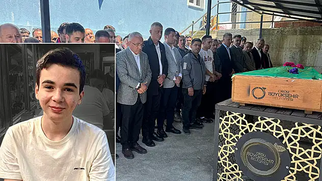 Ordu'da denizde boğularak hayatını kaybeden lise öğrencisi toprağa verildi
