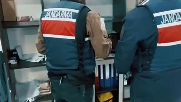 Organize suç örgütlerine yönelik 6 ilde düzenlenen operasyonlarda 46 şüpheli tutuklandı