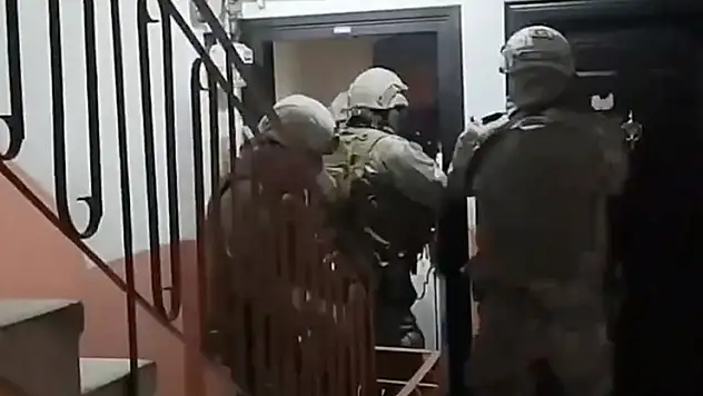 Organize suç örgütüne yönelik 21 ildeki operasyonlarda 96 şüpheli yakalandı