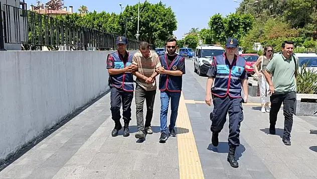 Ormancıya kızıp orman yakan çoban, jandarmadan kaçamadı
