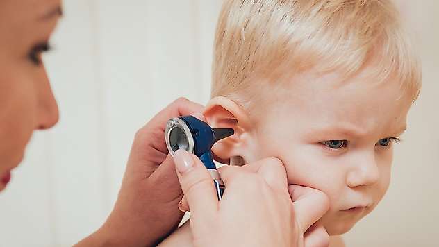 Orta kulak iltihabı bebek ve çocuklarda daha sık görülüyor
