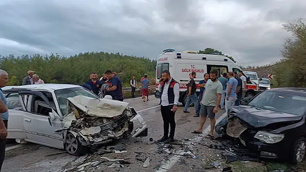 Osmaniye'de iki otomobil çarpıştı: 1 ölü, 1 yaralı

