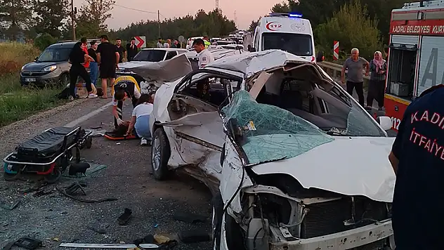 Osmaniye'de 4 aracın karıştığı zincirleme kaza: 1 ölü, 6 yaralı