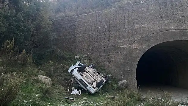 Osmaniye'de otomobil dere yatağına düştü: 1 ölü, 3 yaralı
