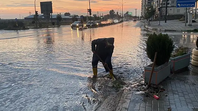 Osmaniye'de sağanak ve dolu yaşamı olumsuz etkiledi
