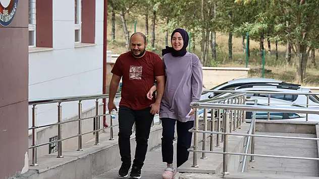 ÖSYM, YKS sınavında rahatsızlanan adaya yardım edince mağdur olan 8 aday için bugün özel YKS sınavı gerçekleştirdi