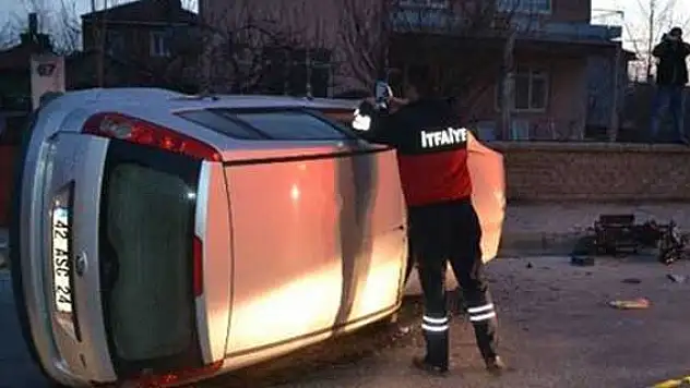 Otomobil elektrikli bisiklete çarptı: 1 Ölü