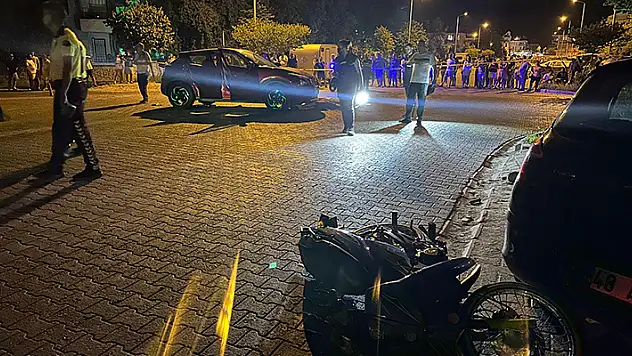 Otomobil ile çarpışan motosiklet sürücüsü öldü
