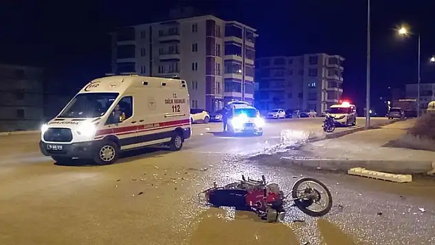 Otomobil ile motosiklet çarpıştı: 1 yaralı

