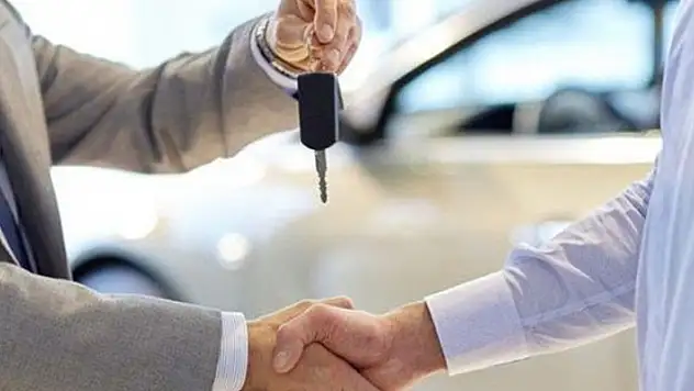 Otomobilde fahiş fiyatlara neşter vuracak yeni uygulama! Ticaret Bakanlığı harekete geçti, o ilanlar tarihe karışacak...
