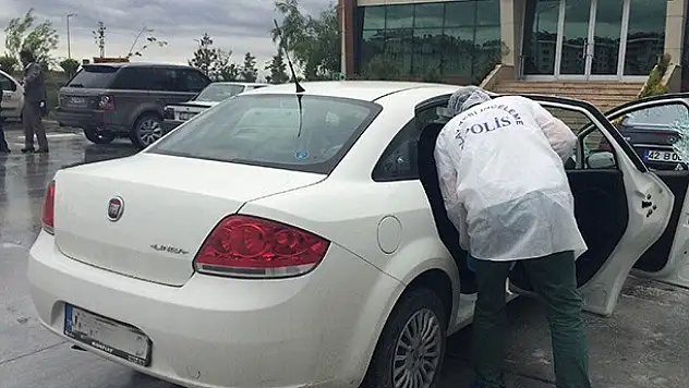 Otomobilden 100 bin lira çalındığı iddiası