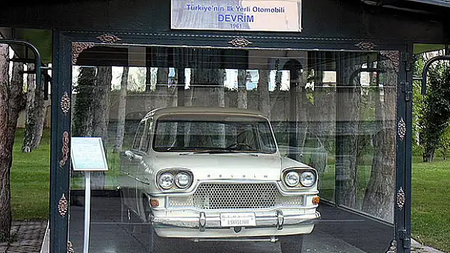 Otomobilseverler 'Devrim'i unutmadı