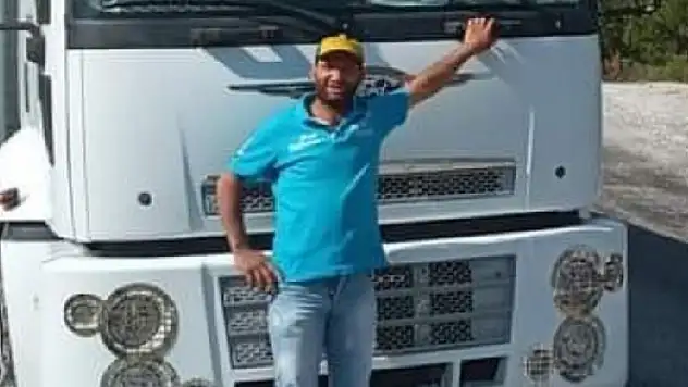 Otostop çekerek gittiği Afyonkahisar'da kaybolan Konyalı, 70 kişilik ekip onu ararken yine otostop çekerek ailesinin yanına döndü
