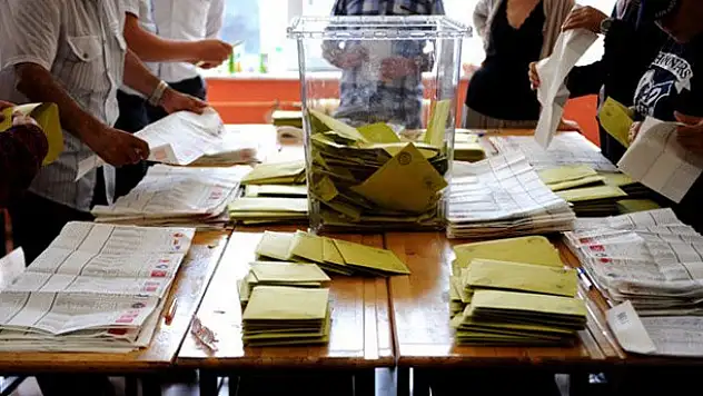 Oy verdiğiniz sandıkta hangi parti ne kadar oy aldı?