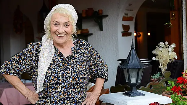 Oyuncu Sabina Toziya vefat etti
