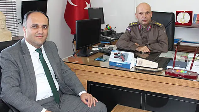Özaltun'dan Jandarma ve Garnizon Konutanı'na ziyaret