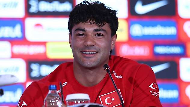 Ozan Kabak: İnşallah kendi tarihimizi yazarız