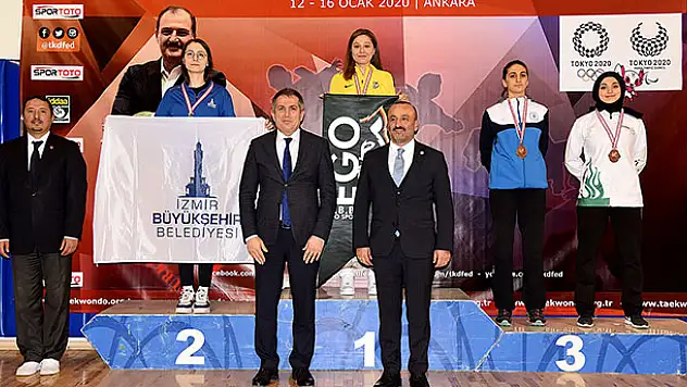 Özcan bronzla döndü