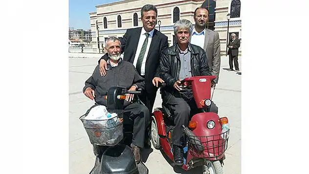 Özçelik sevgisi