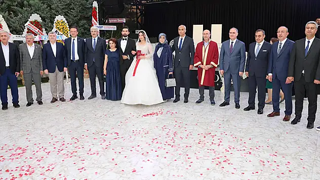 Özdemir ve Uğurlu aileleri akraba oldu
