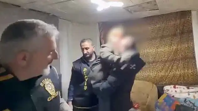 Özel ekibin 7 yıl sonra bulduğu kayıp çocuğun annesi köy köy gezerek oğlunu aramış