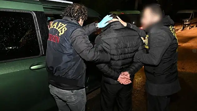 Özel harekatlı baskında cinayetten 27 yıl hapis cezasıyla aranan hükümlü yakalandı