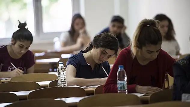 Özel okullar merkezi sınavla öğrenci alacak!