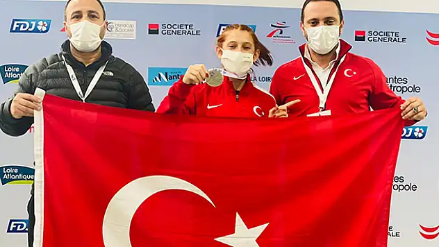 Özel sporcu Fatma Damla Altın, Avrupa şampiyonu oldu