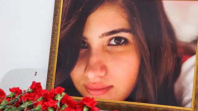 Özgecan Aslan Mezarı Başında Anıldı